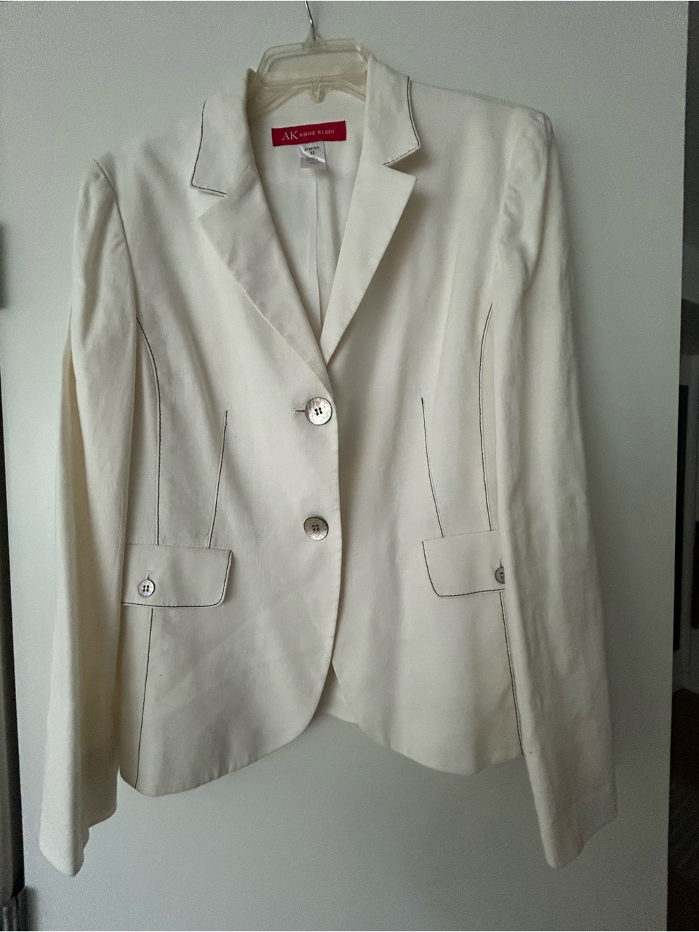 Anne Klein Ivory Notched Lapel Blazer